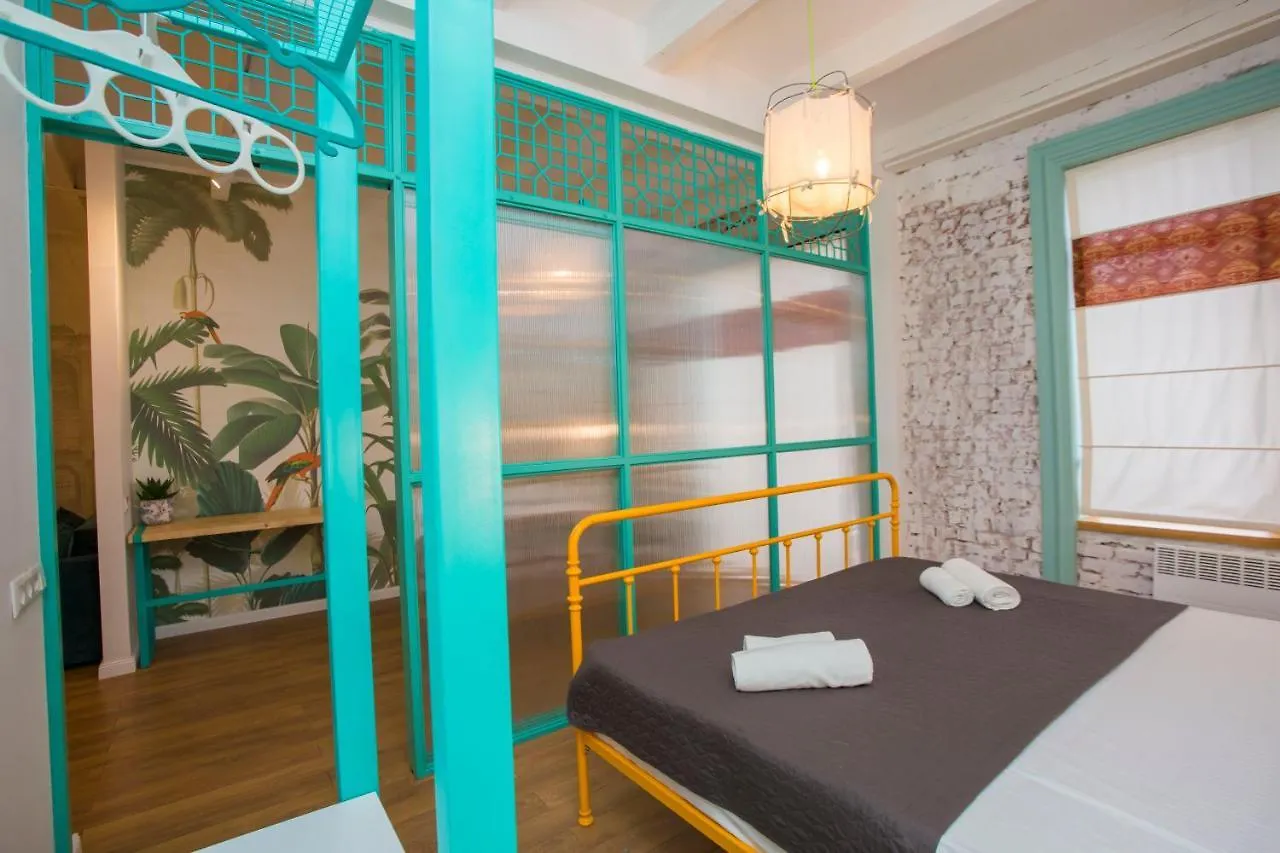 Proper Apartments Stunning & Elegant Apartments In The Heart Of טביליסי