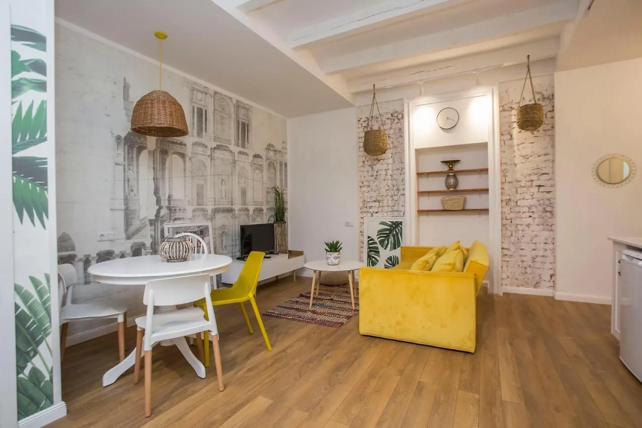 Proper Apartments Stunning & Elegant Apartments In The Heart Of טביליסי 0*,  גאורגיה